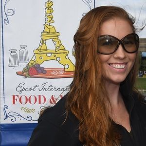 Meet your Posher, Christine